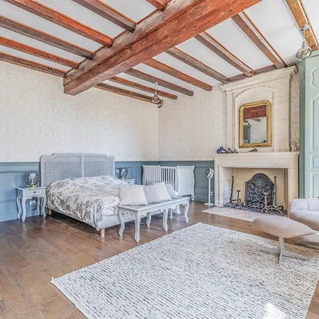 Family House 15min From St Emilion